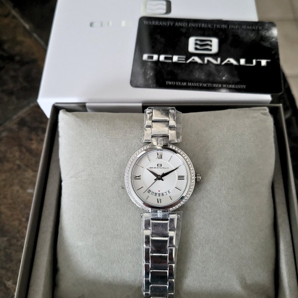 Oceanaut Women's OC0290 Amaya Silver Dress Watch